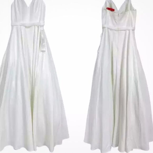 Mac Duggal Women's Dresses Mac Duggal Classic A-Line V-Neck Ballgown - Picture 9 of 9